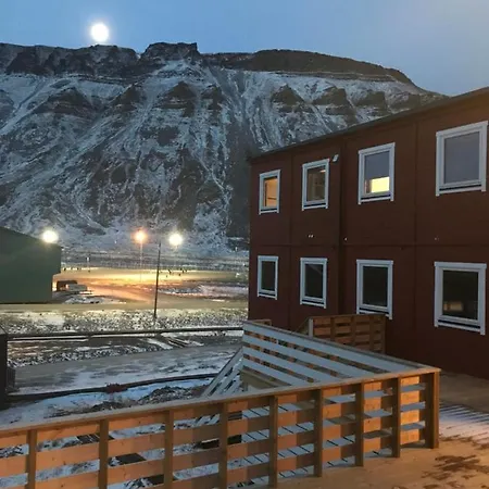 Haugen Svalbard Vendégház