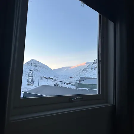 Haugen Svalbard Maison d'hôtes *