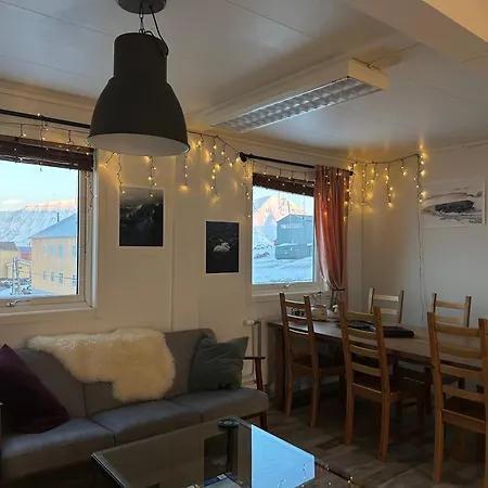 Guest house Haugen Svalbard *