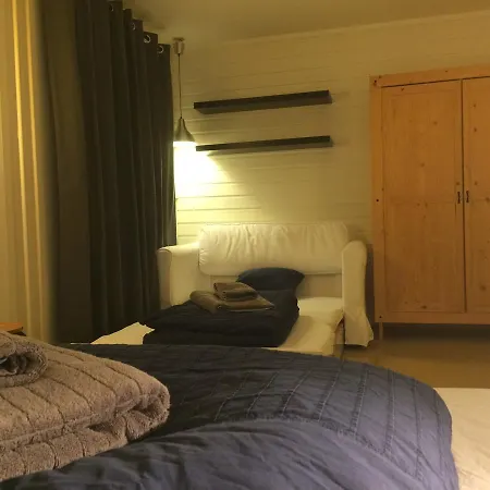 Guest house Haugen Svalbard *